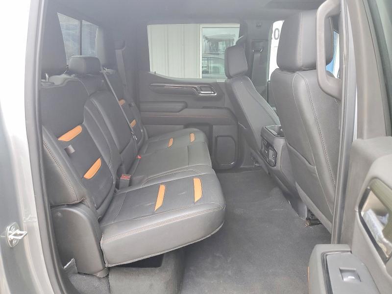 2024 GMC Sierra K1500 AT4