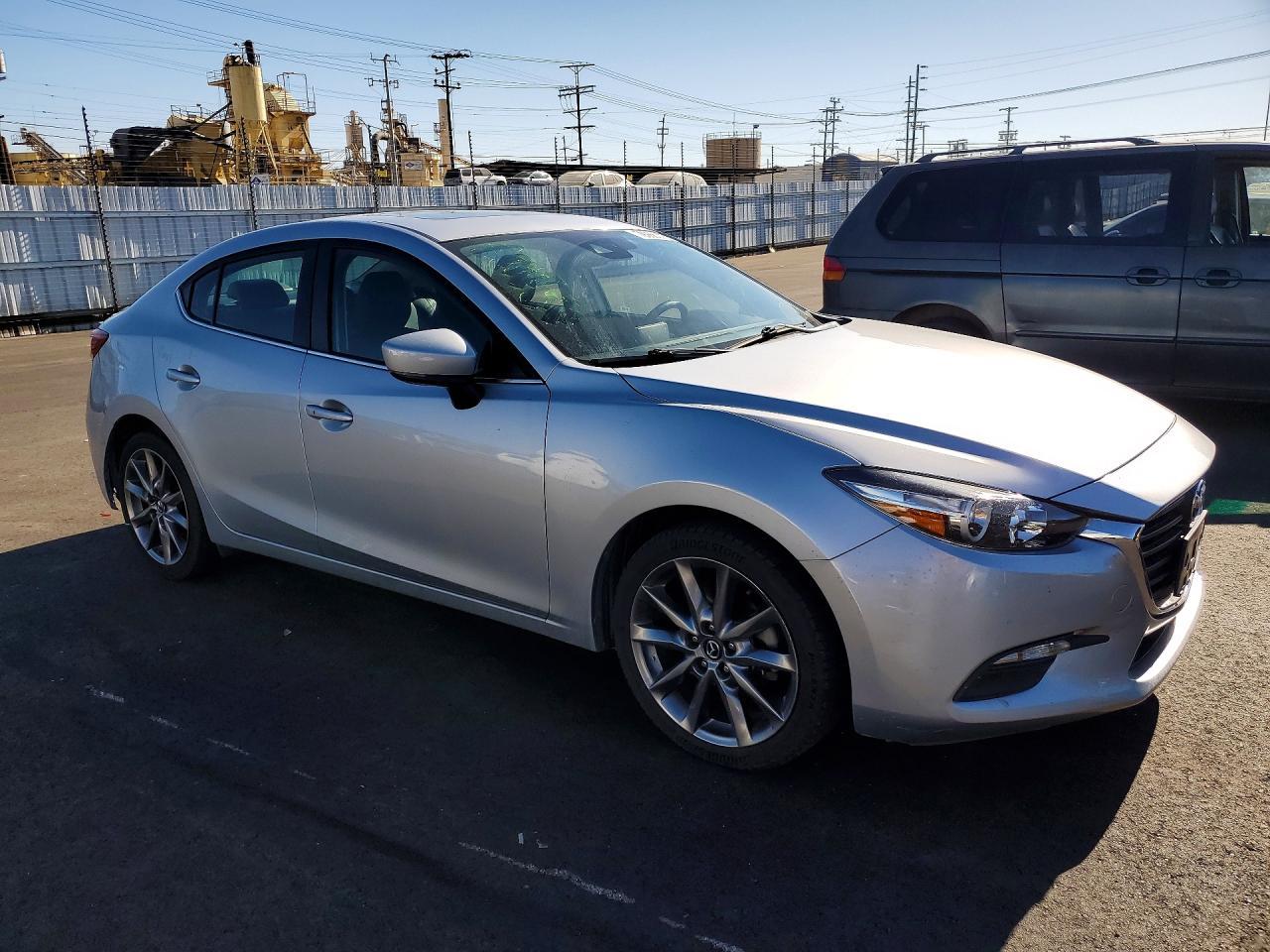 2018 Mazda 3 Touring