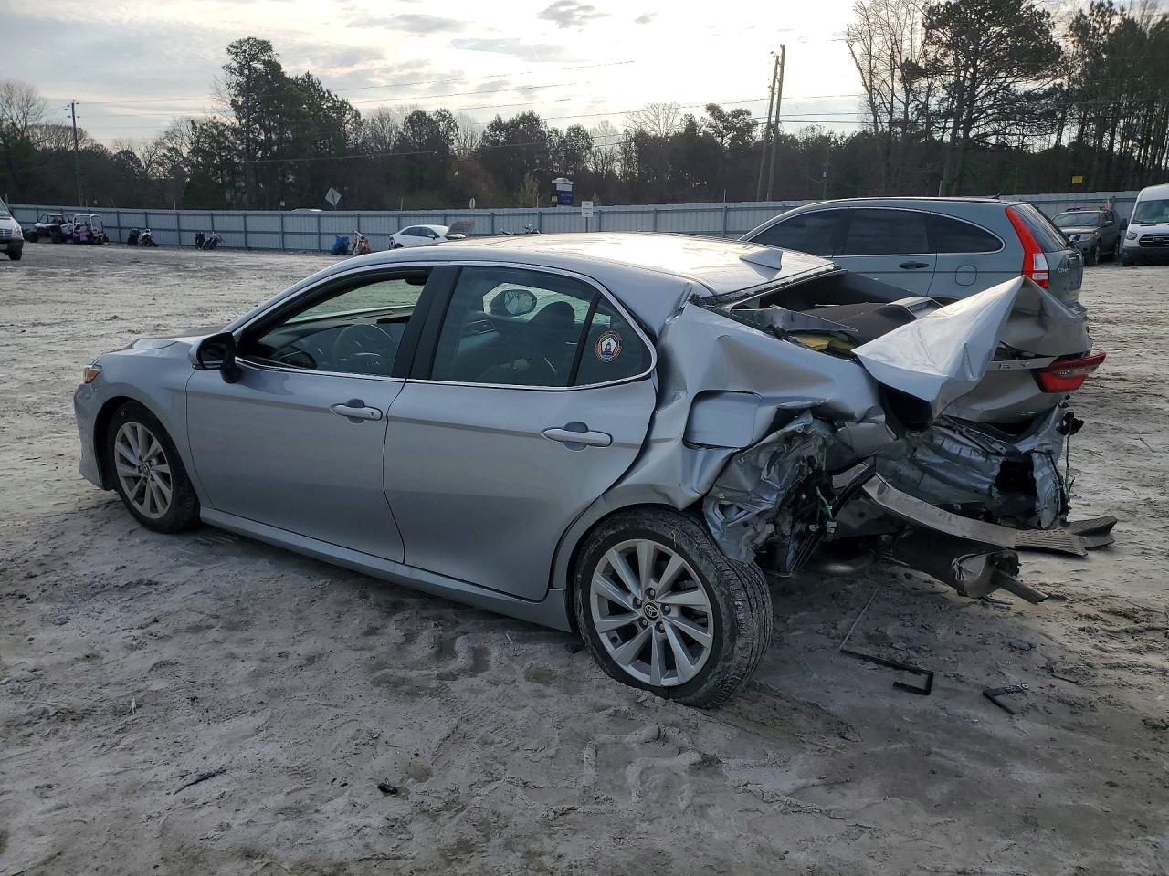 2023 Toyota Camry le