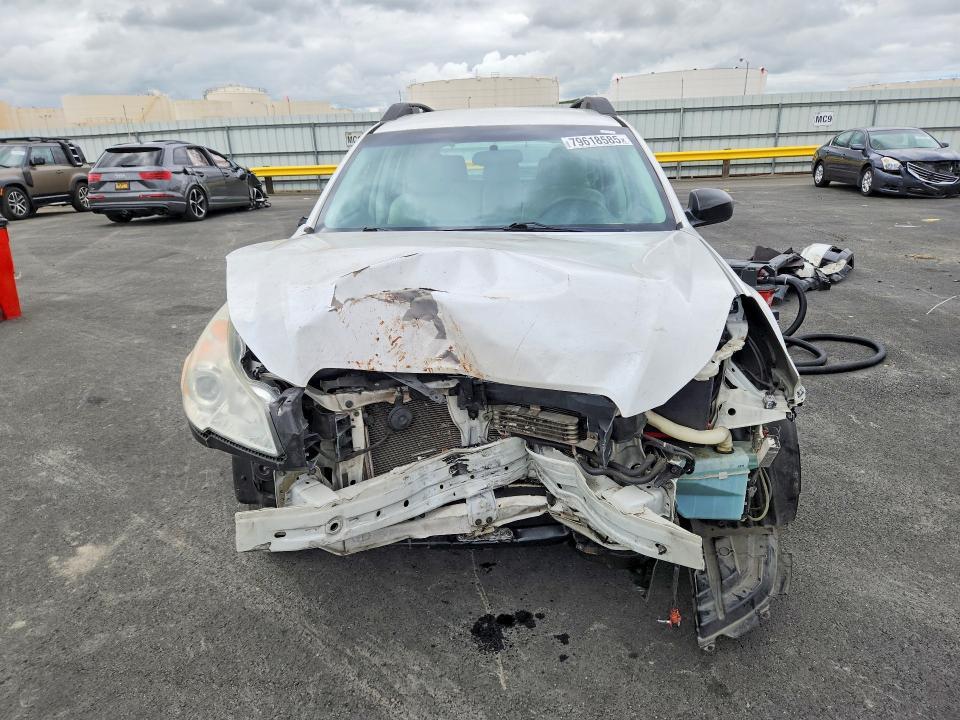 2010 Subaru Outback 2.5i