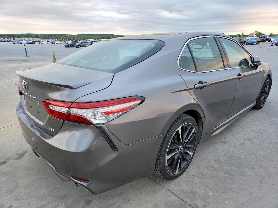 2018 Toyota Camry xse