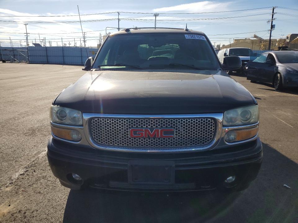 2005 GMC Yukon Denali