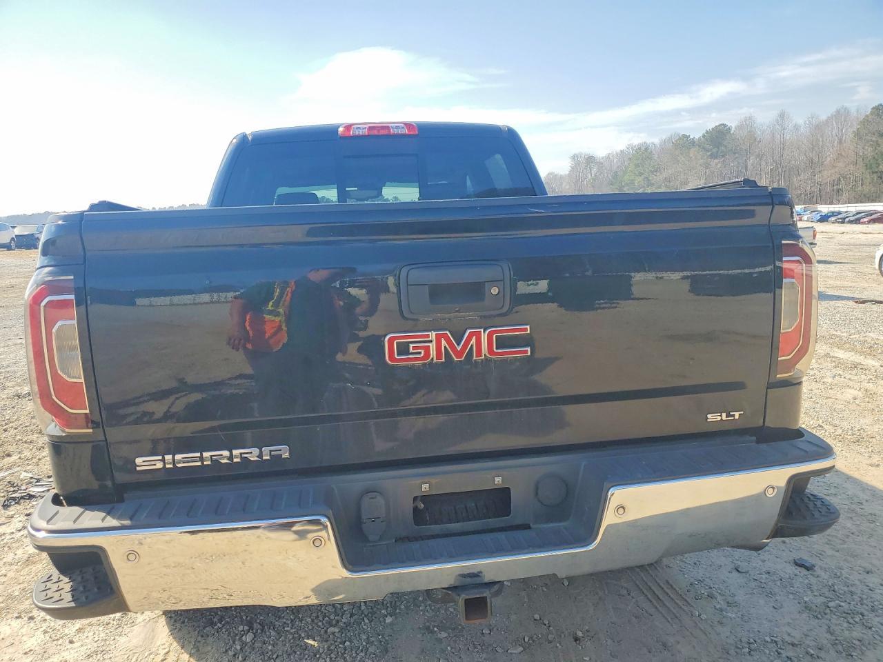 2018 GMC Sierra K1500 SLT