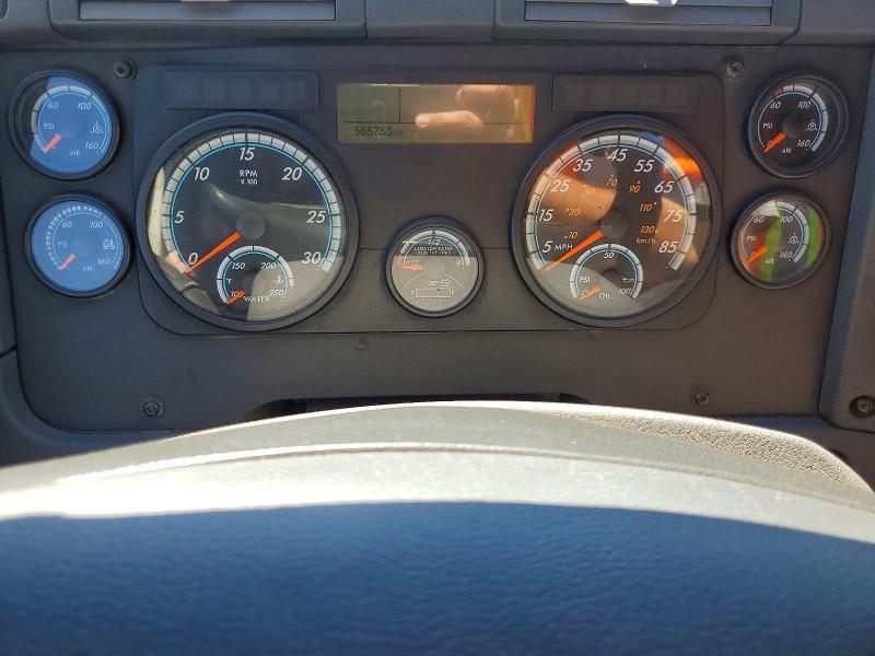 2016 Freightliner Cascadia 125 Semi Truck