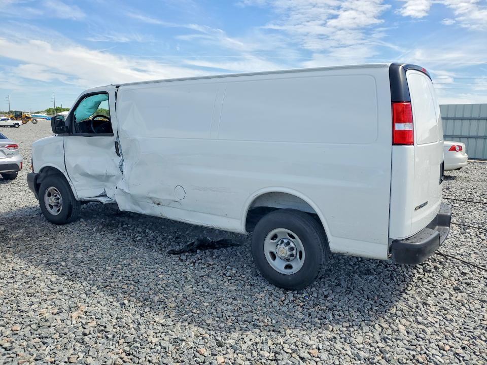2025 Chev Express G2500