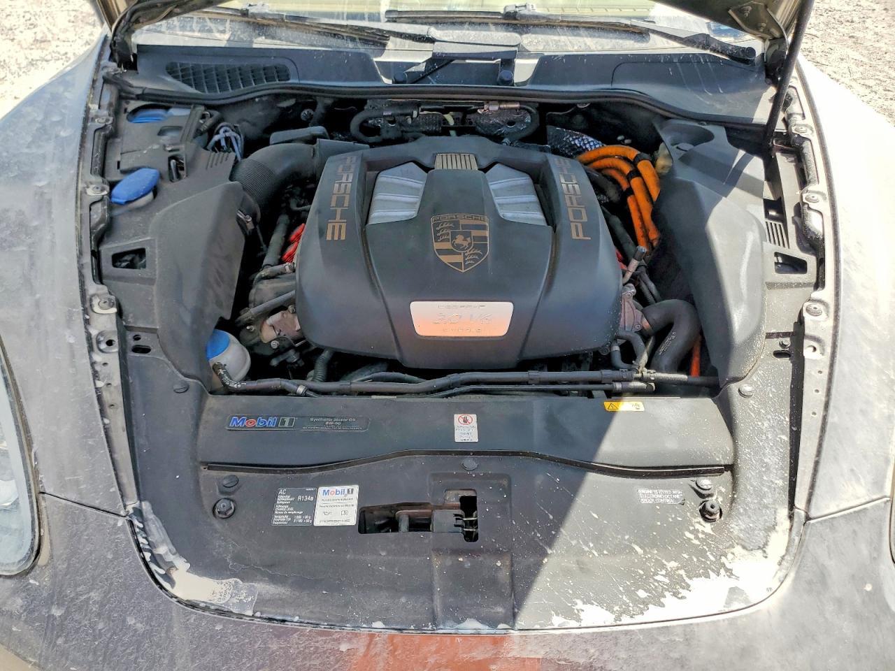 2014 Porsche Cayenne s Hybrid