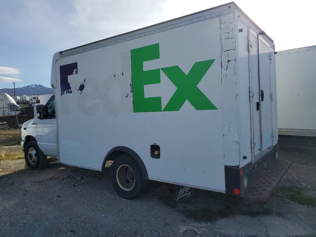 2016 Ford E350 Delivery Truck