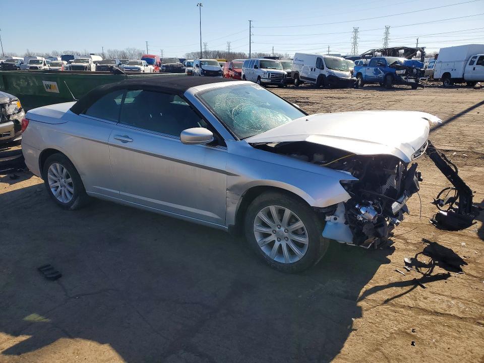 2011 Chrysler 200 Touring