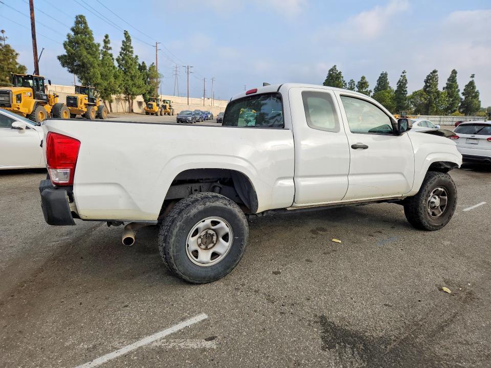 2017 Toyota Tacoma sr