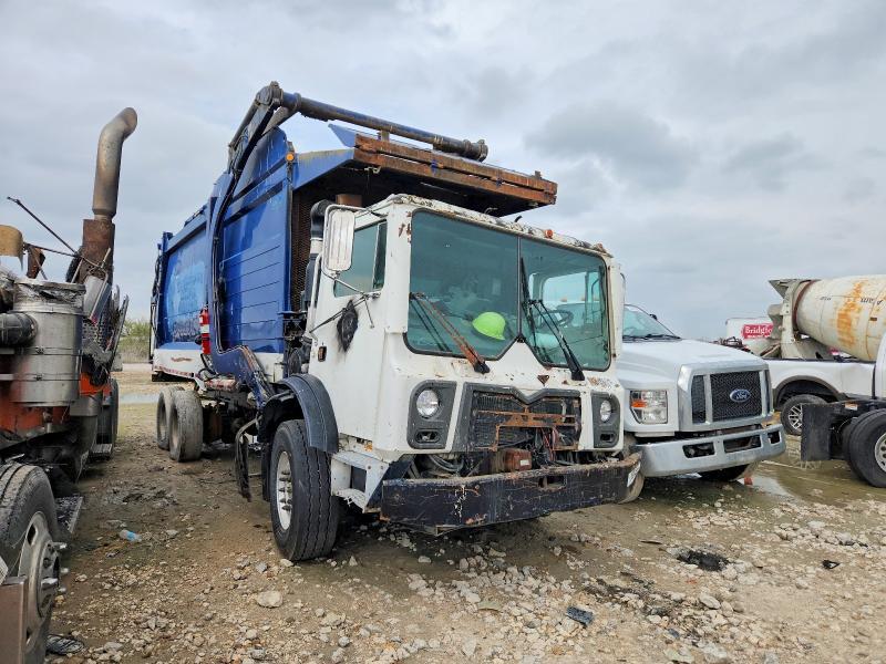 2014 Mack MRU600 Refuse Truck