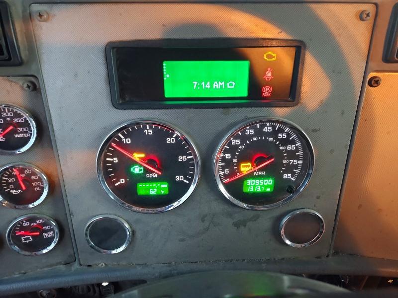 2019 Kenworth 548CH BOX Truck