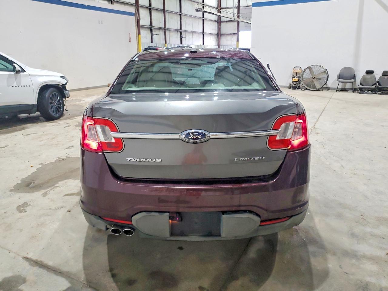2011 Ford Taurus sel
