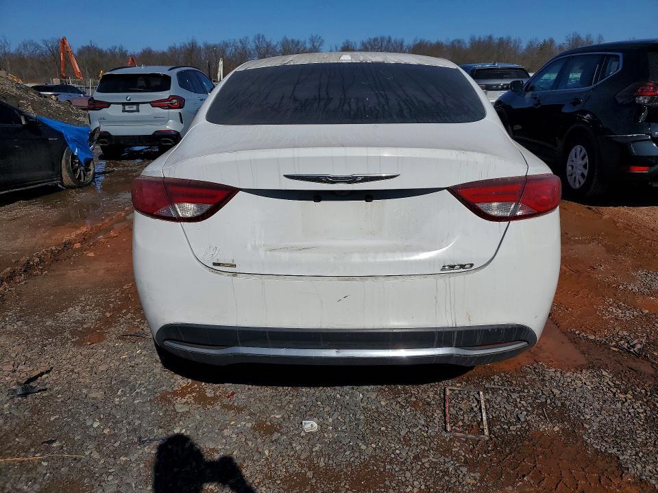 2015 Chrysler 200 Limited