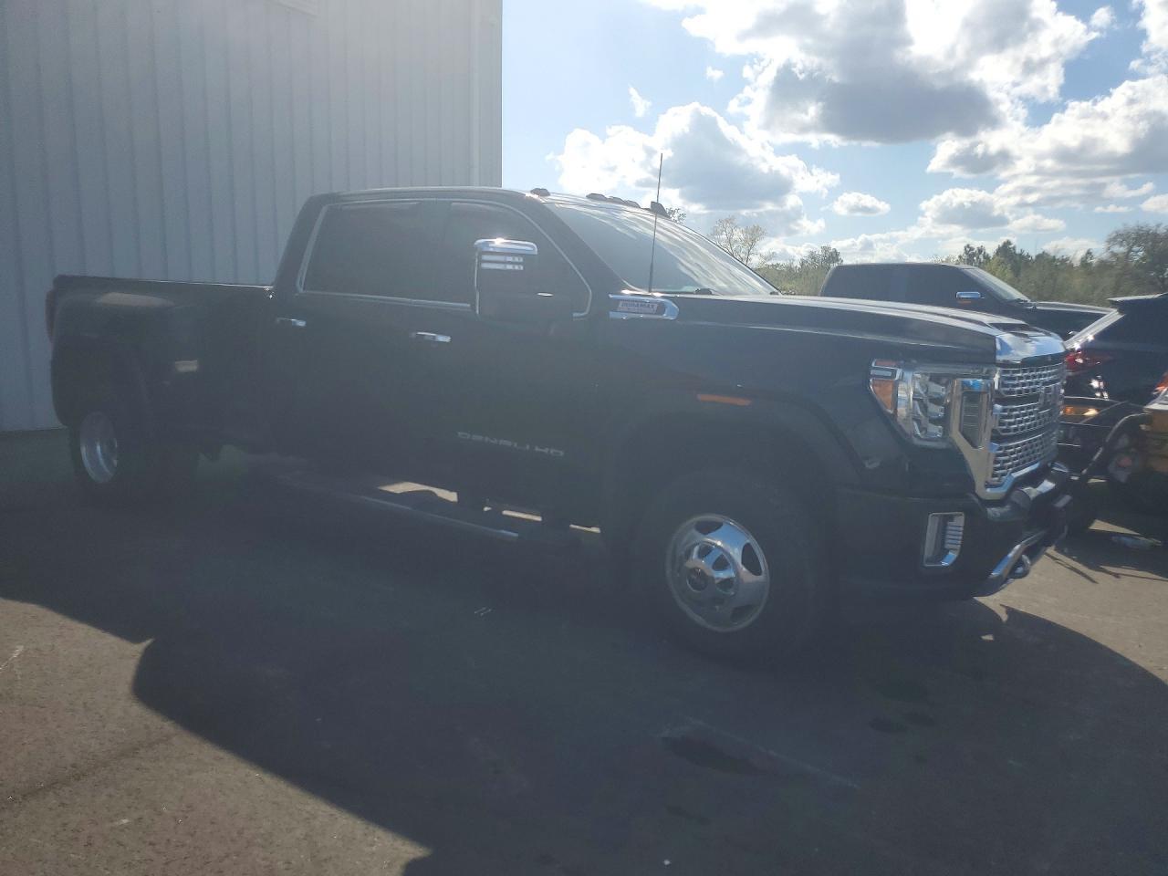 2020 GMC Sierra K3500 Denali