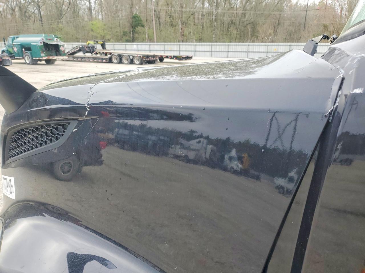 2021 Volv O VNL Semi Truck