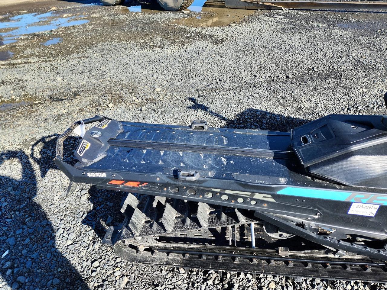 2020 Skidoo Summit X 850 E-TEC