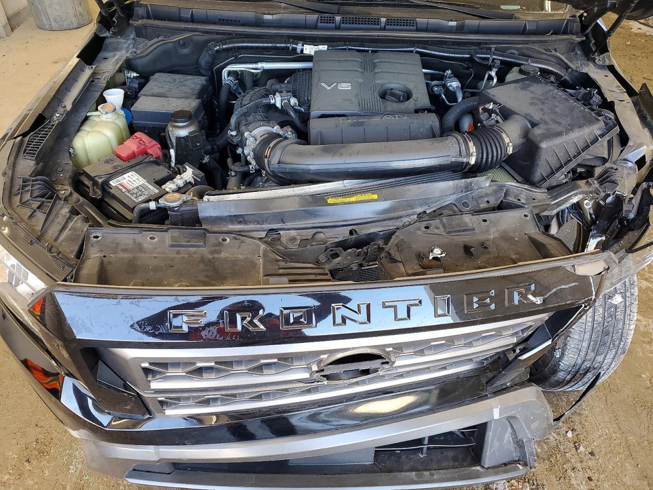 2022 Nissan Frontier SV