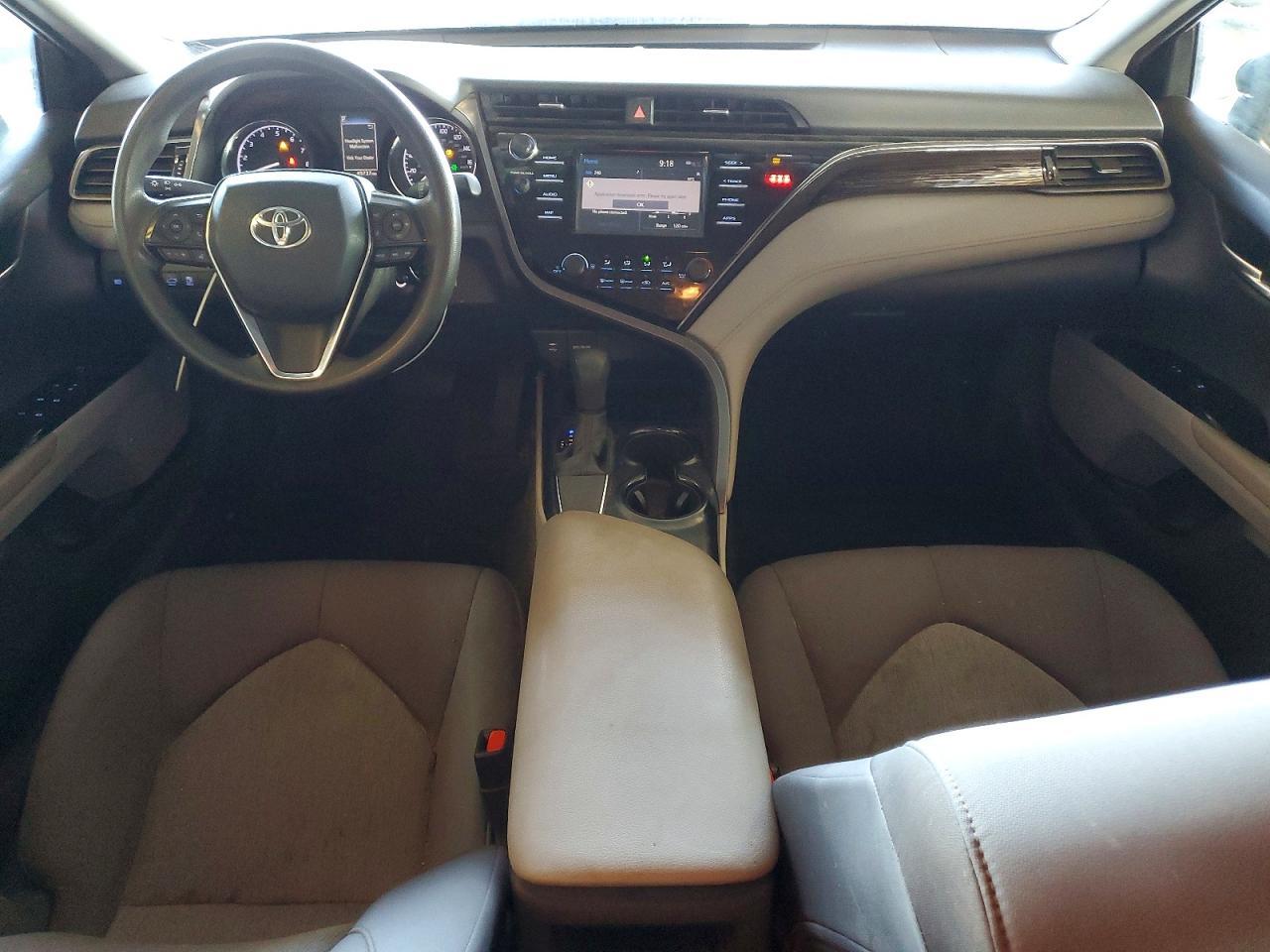 2019 Toyota Camry le