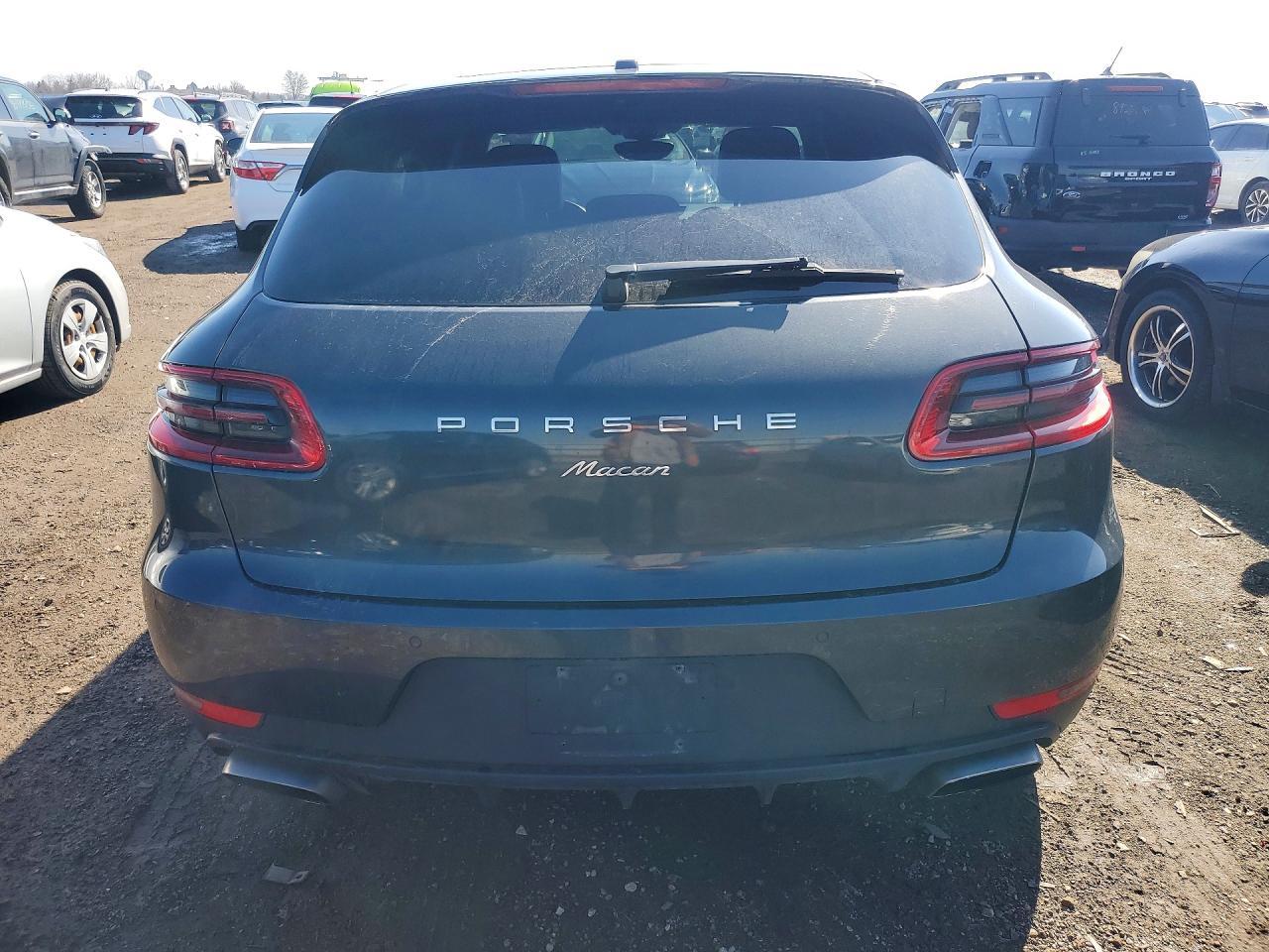2018 Porsche Macan