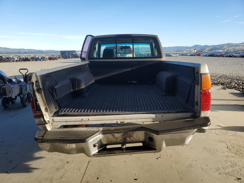 1997 Nissan Truck XE