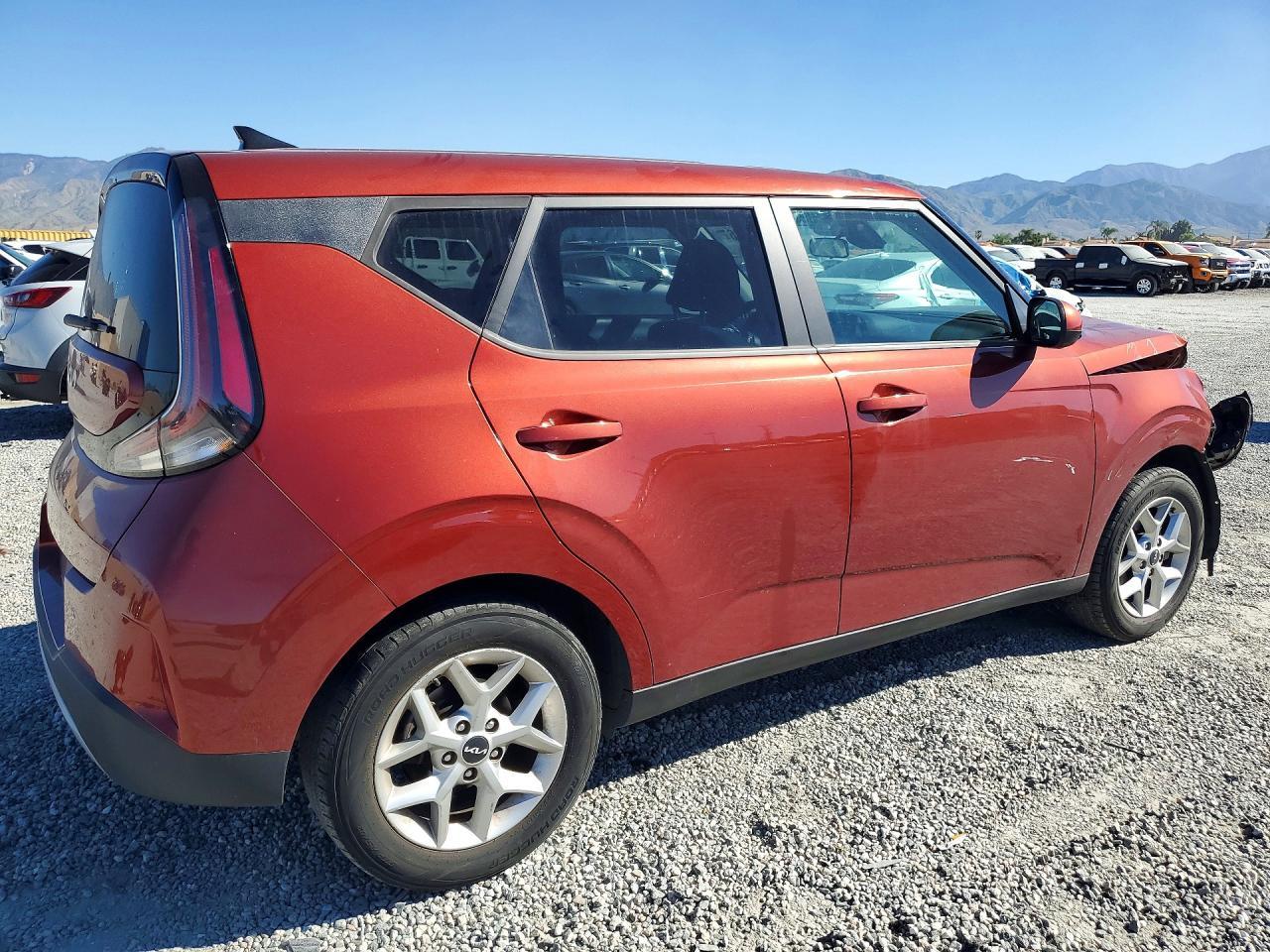 2023 KIA Soul lx