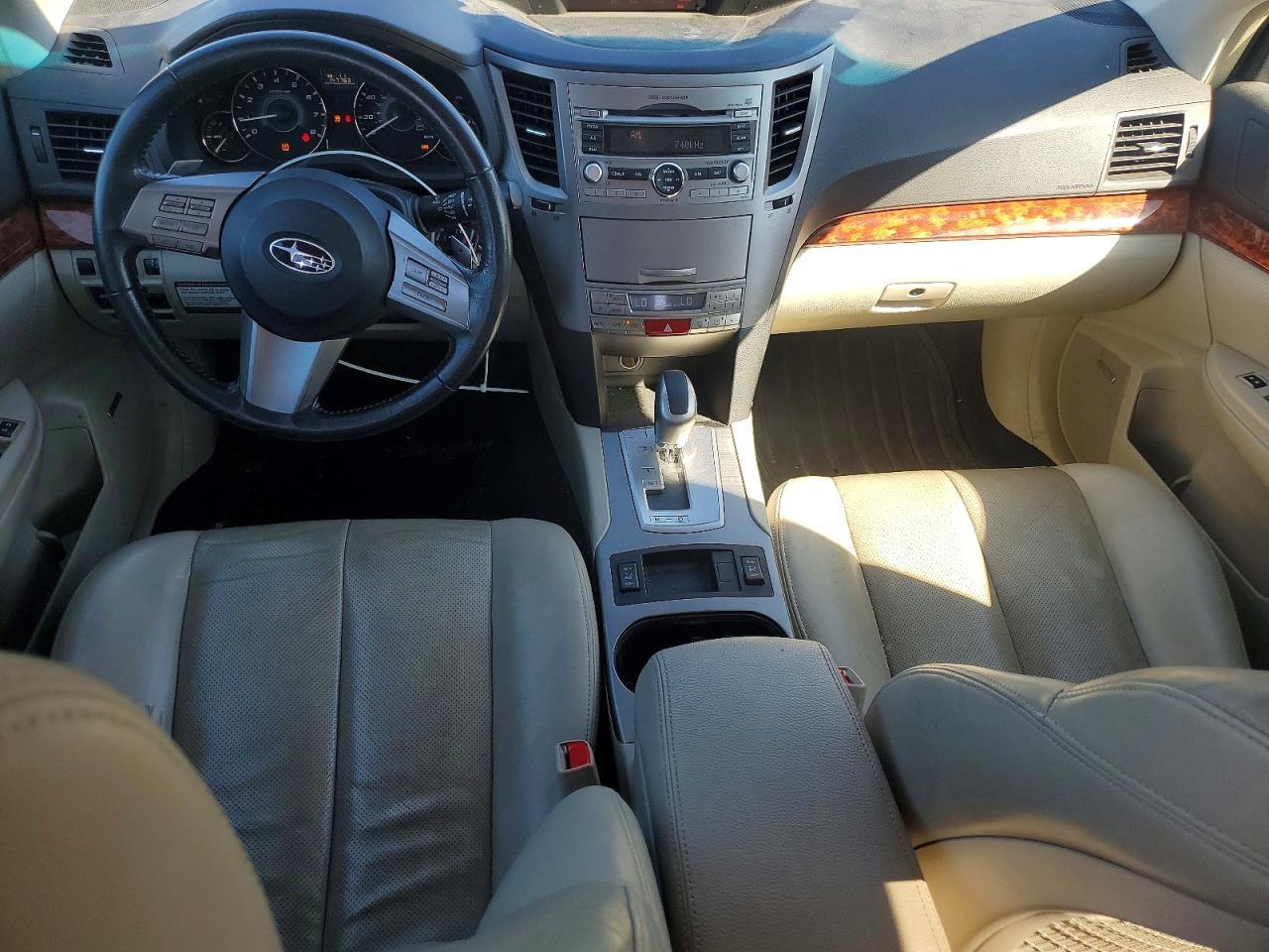 2010 Subaru Outback 2.5i Limited