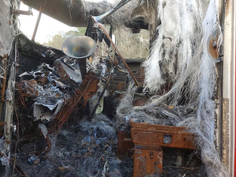 1999 Peterbilt Tractor 1999 Peterbilt 379 Semi Truck