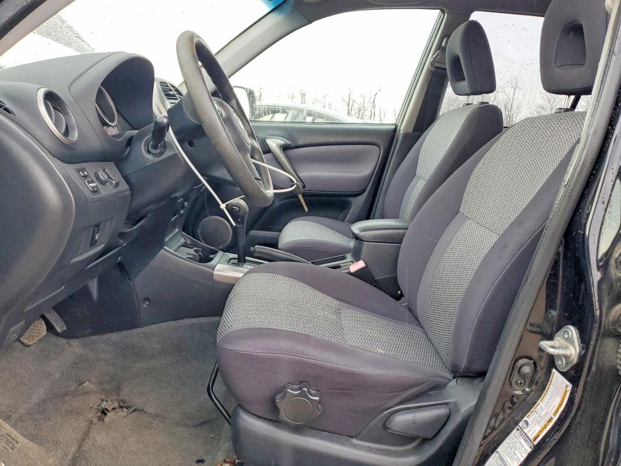 2005 Toyota Rav4 Base