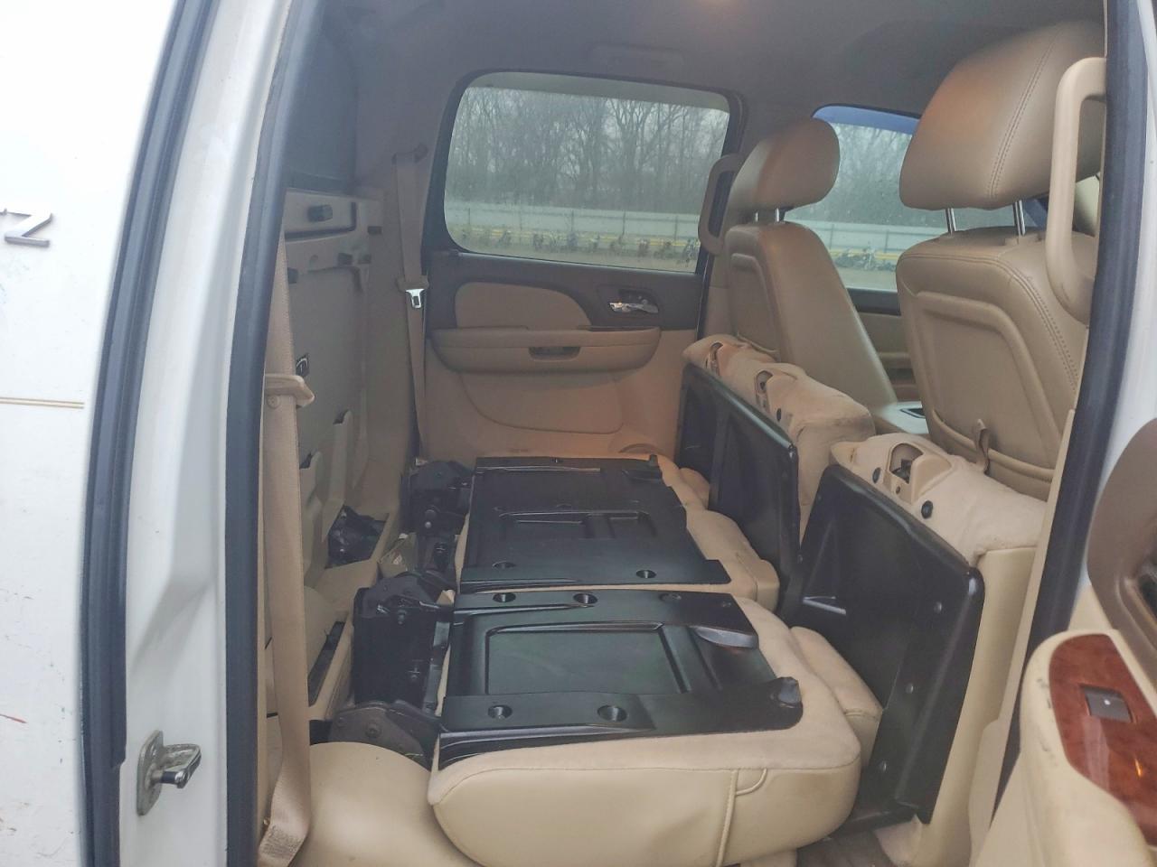 2011 Chevrolet Avalanche LTZ