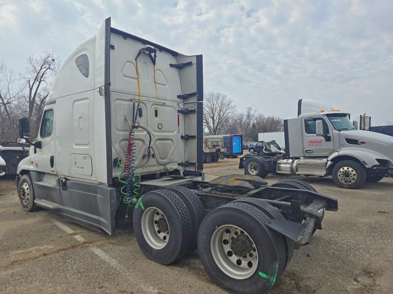 2018 Freightliner Cascadia 125 Semi Truck