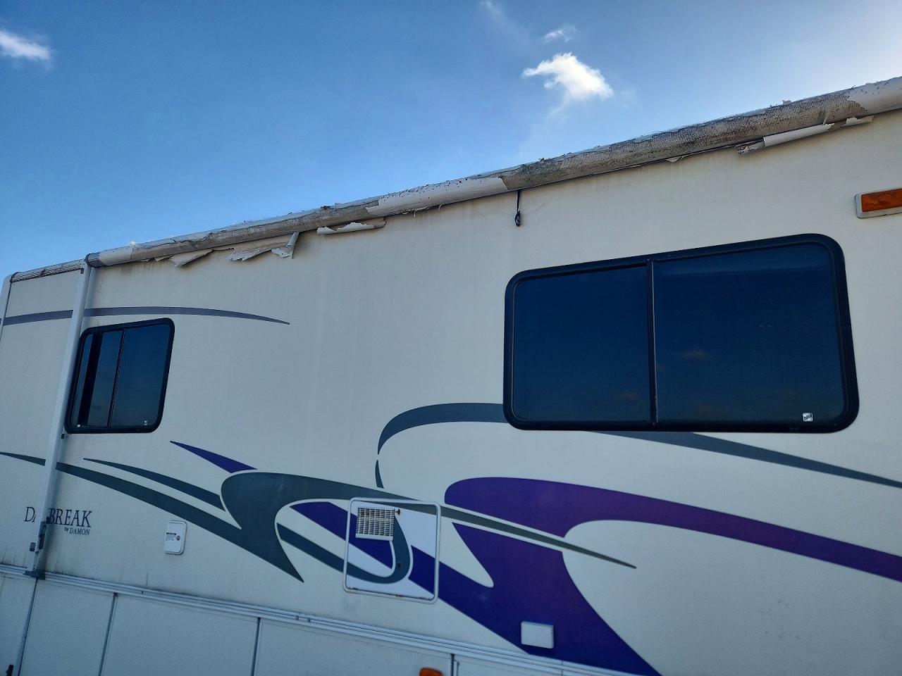 2003 Workhorse Custom Chassis P32 Recreational Vehicle