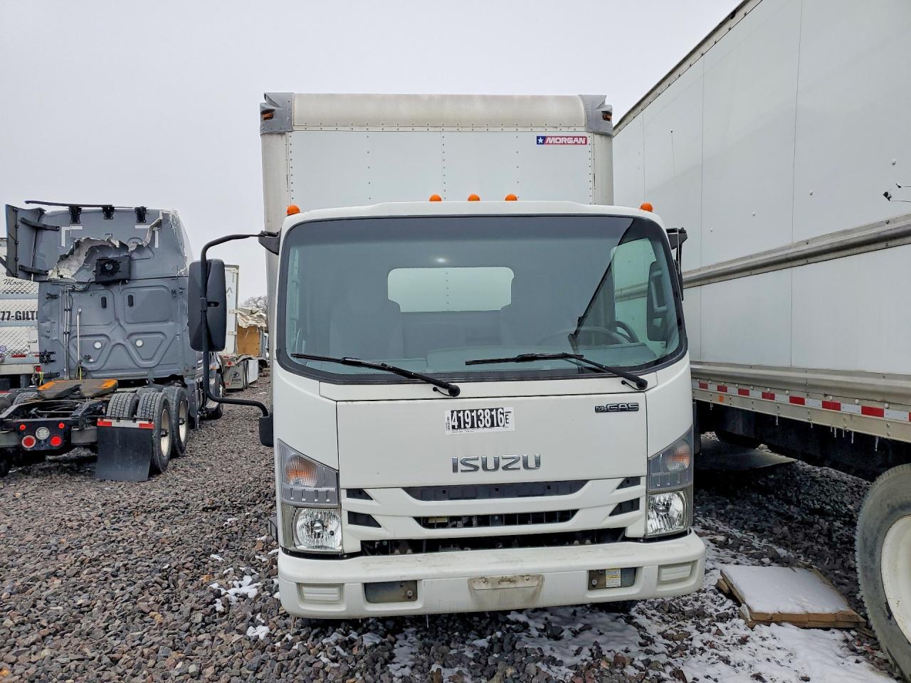 2016 Isuzu NPR BOX Truck