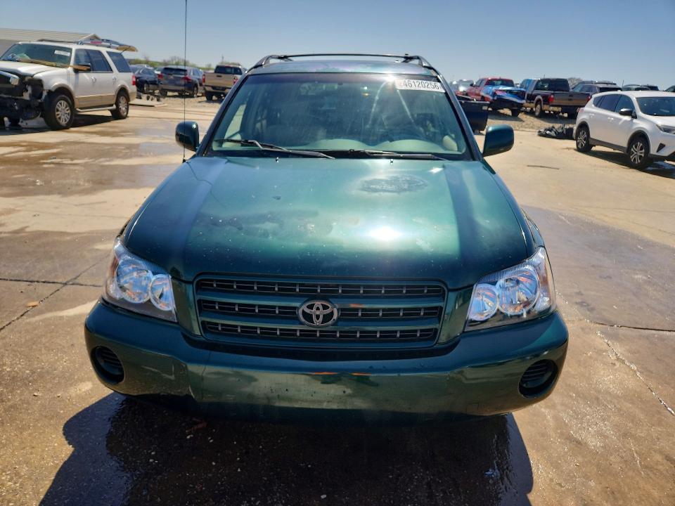 2001 Toyota Highlander Base