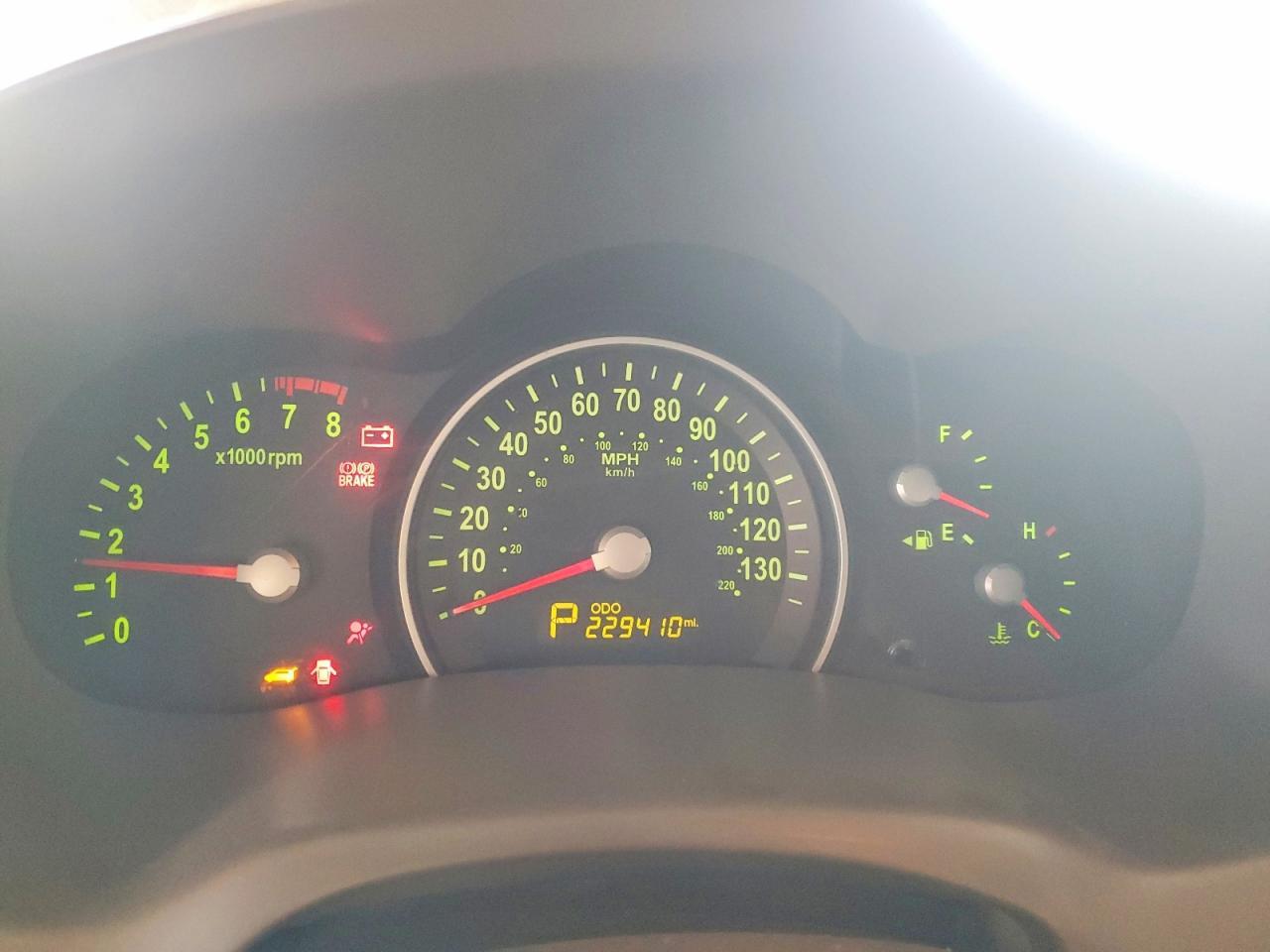 2012 KIA Sedona lx