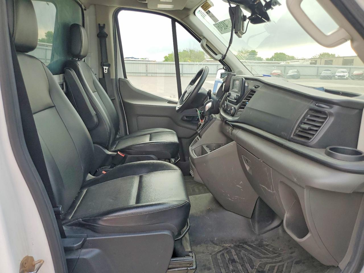 2022 Ford Transit Delivery Truck