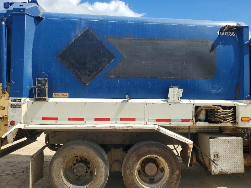 2018 Mack Refuse Truck