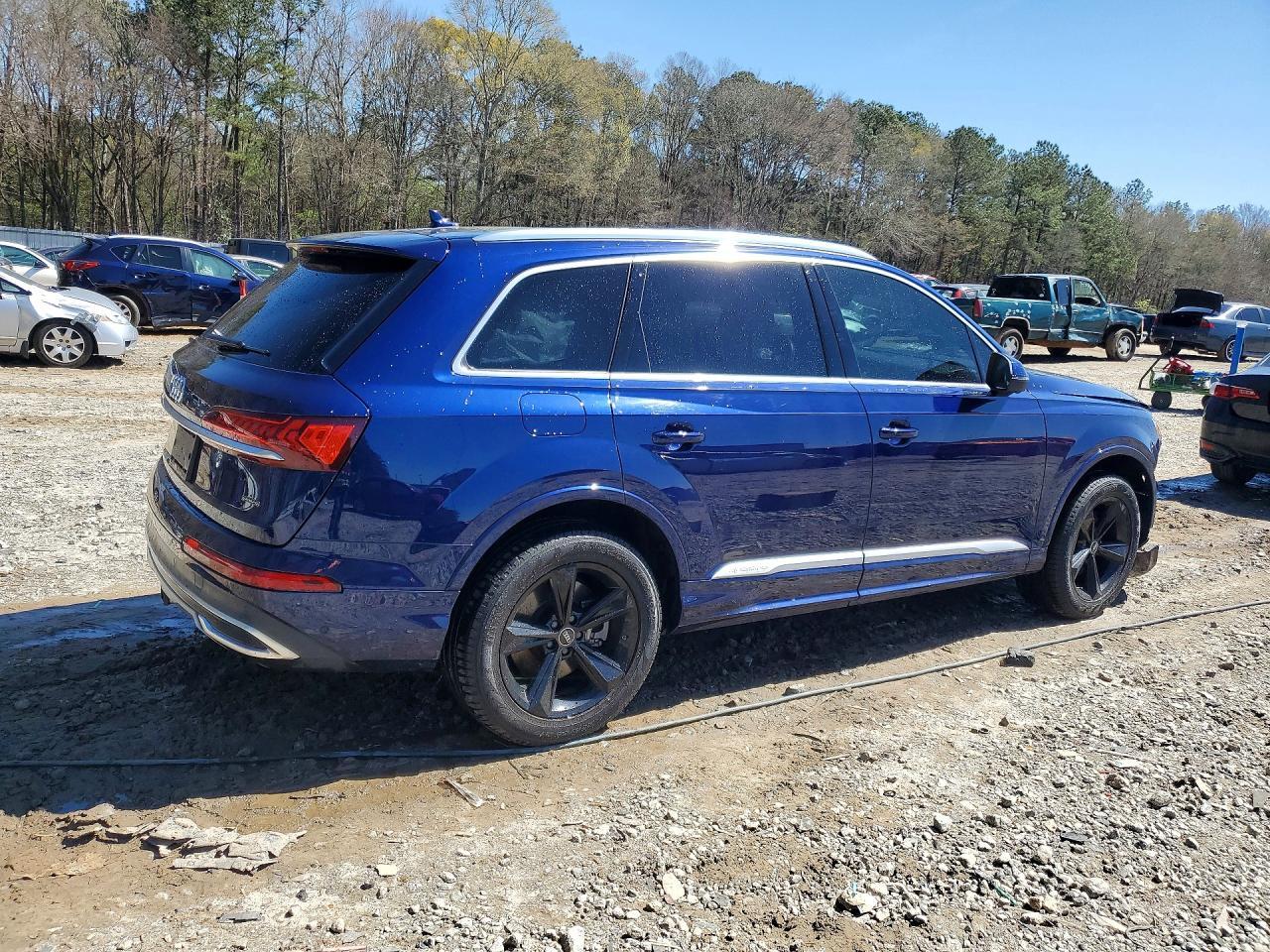 2022 Audi Q7 Premium Plus