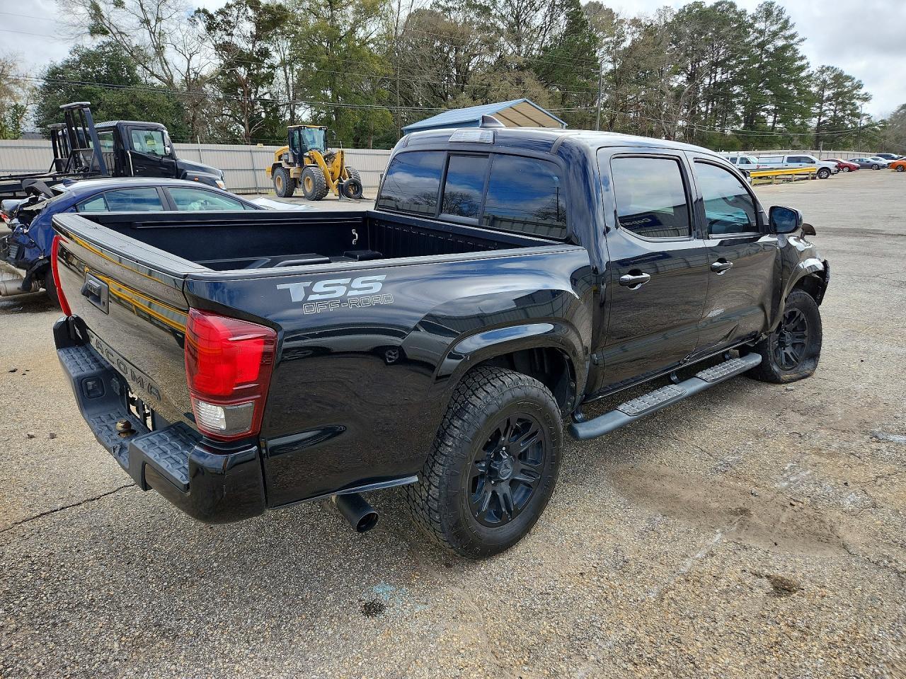2019 Toyota Tacoma SR