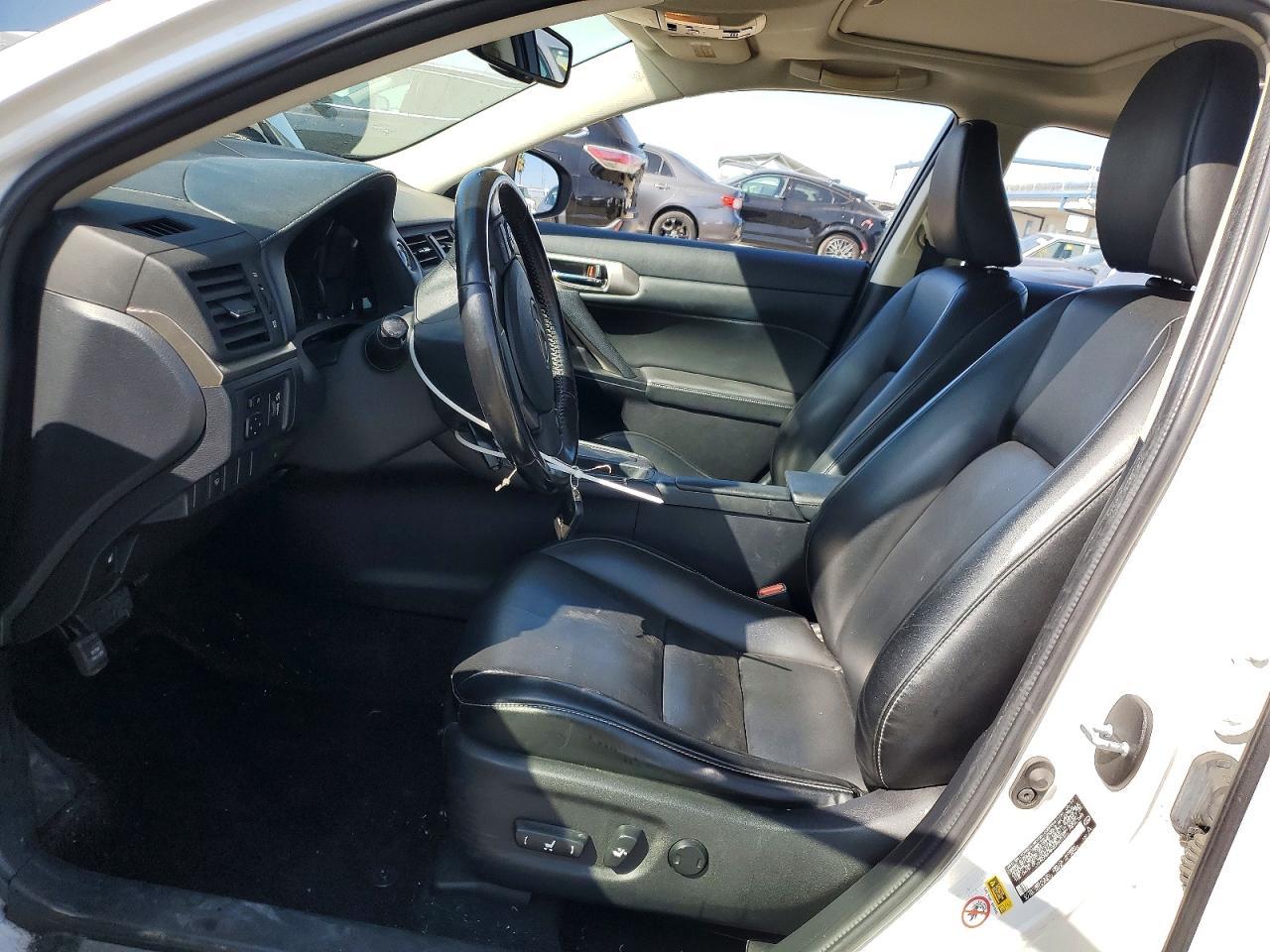 2017 Lexus Ct 200h Base