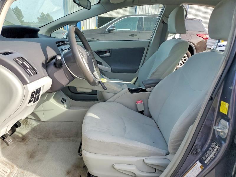 2010 Toyota Prius iii