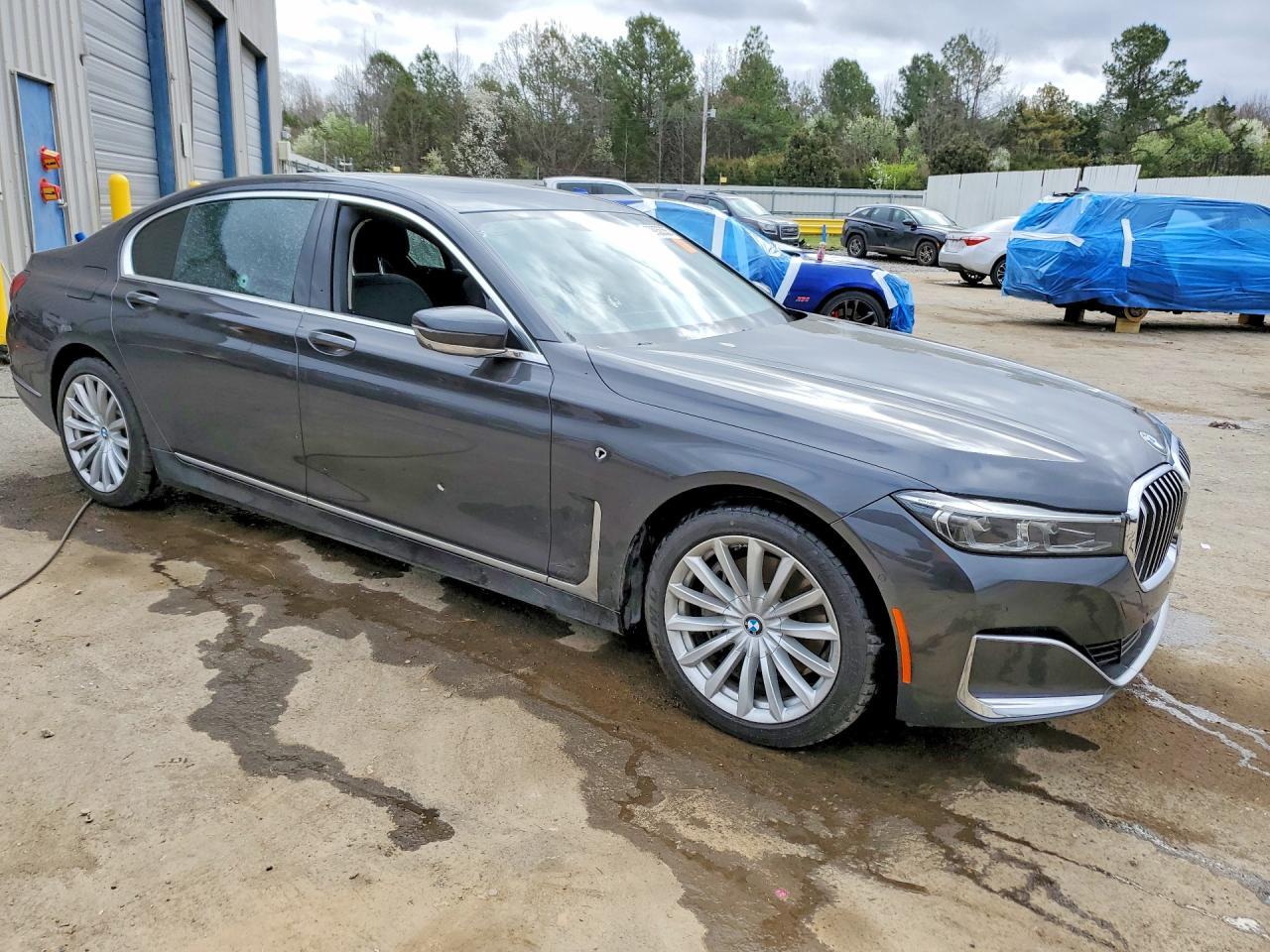 2020 BMW 740 xi