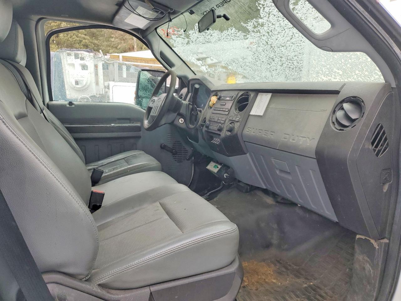 2012 Ford F550 Super Duty Refrigerated BOX Truck