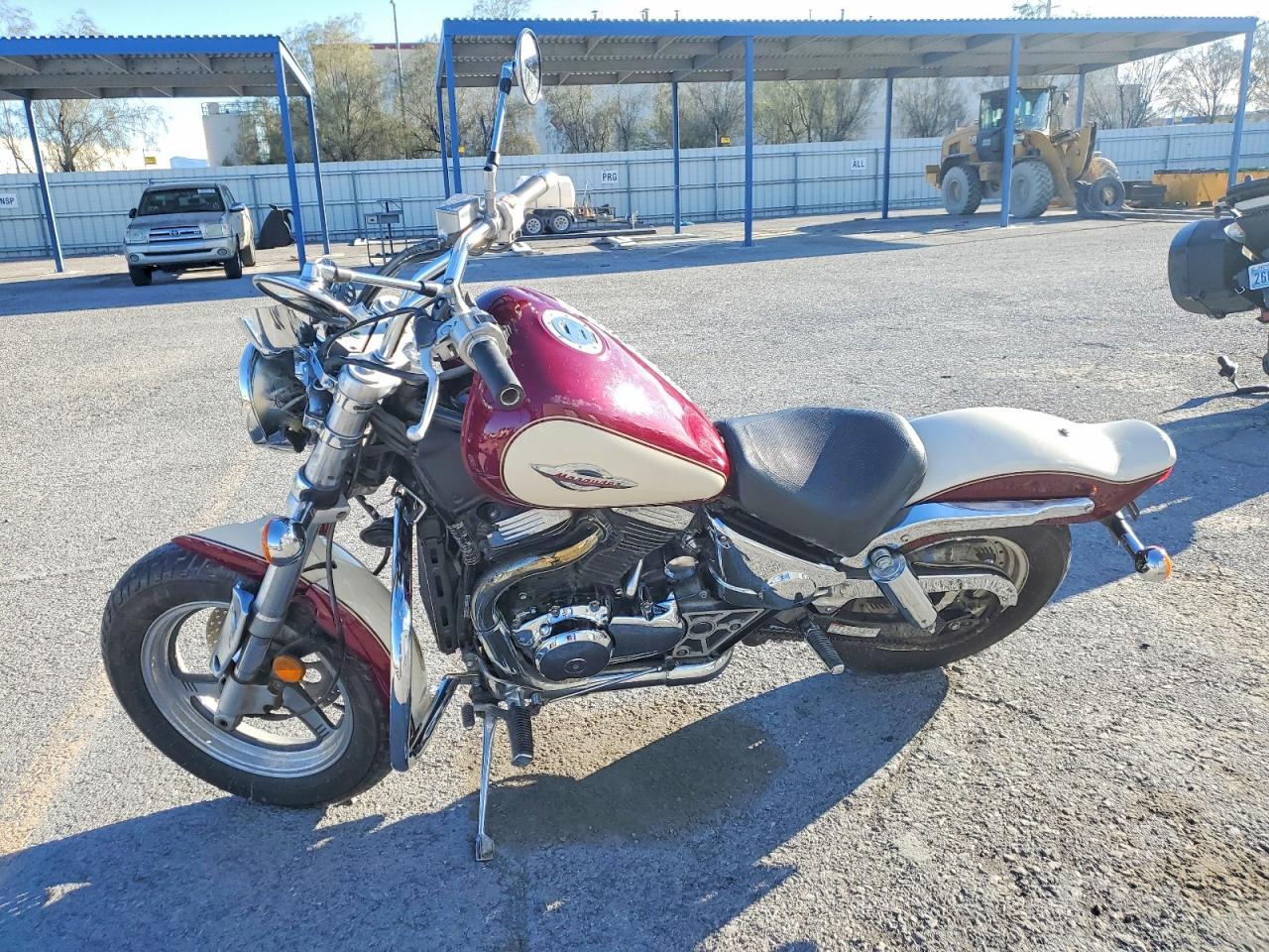 1998 Suzuki VZ800