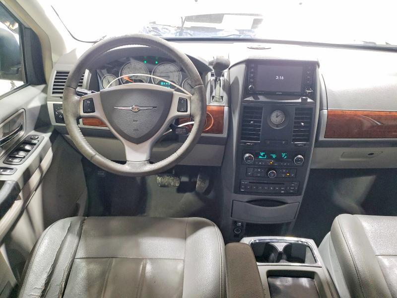2008 Chrysler Town & Country Touring