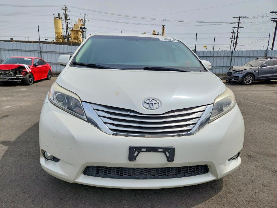 2015 Toyota Sienna Limited Premium 7-passenger