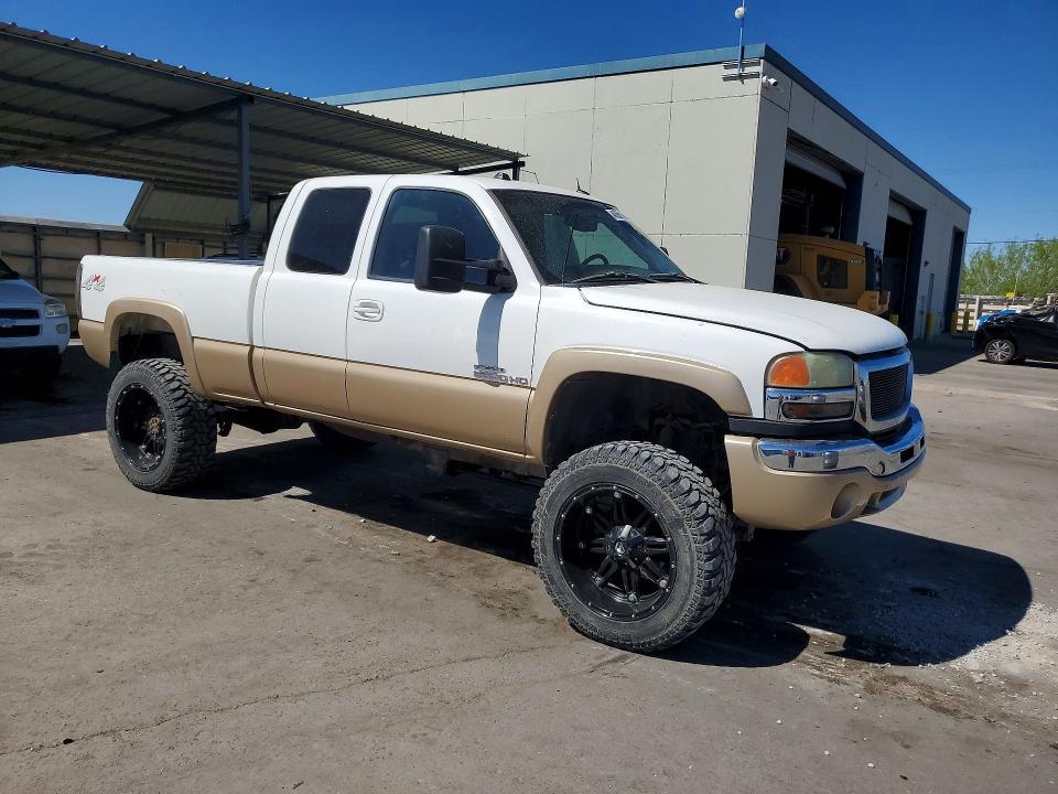 2004 GMC Sierra K2500 Heavy Duty