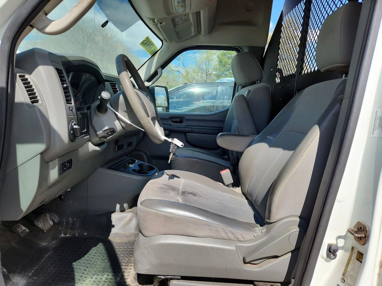 2014 Nissan NV 2500 HD S