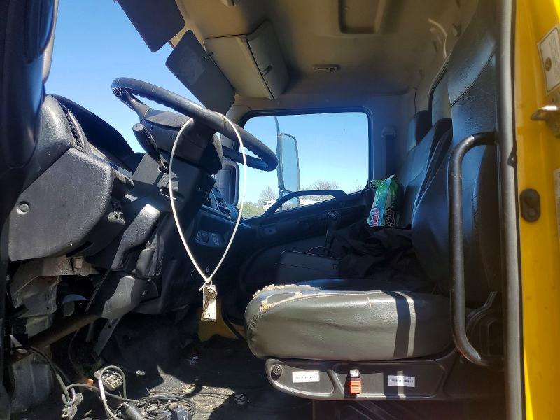 2017 Hino 268A BOX Truck