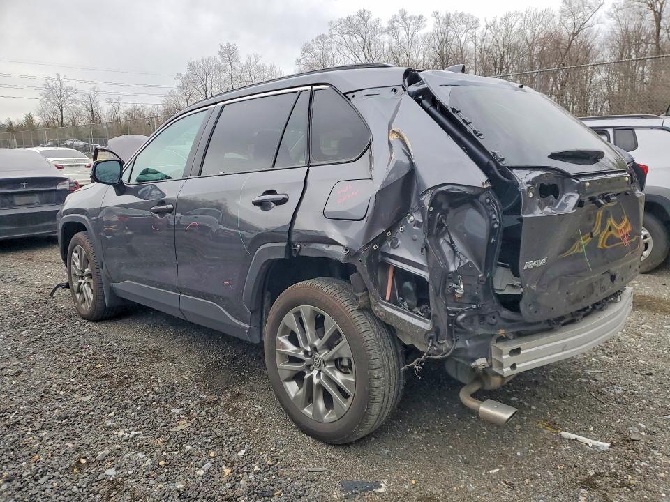 2024 Toyota Rav4 xle Premium