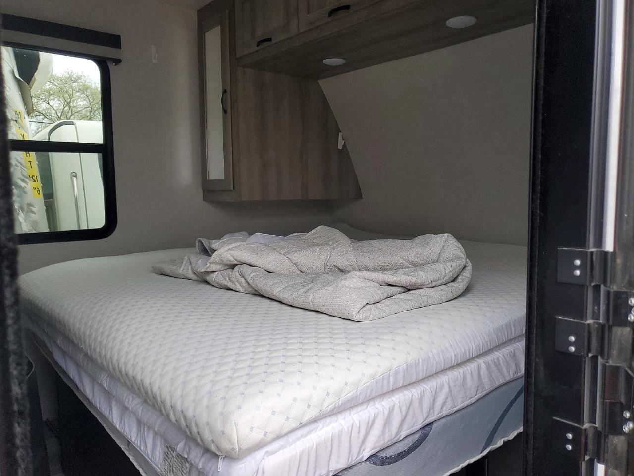 2021 Winnebago Voyage Camper